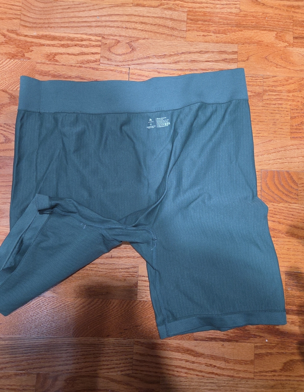 ARULA Ribbed Biker Shorts - Olive Green